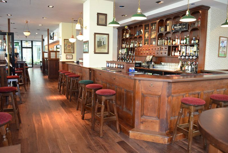 Flanagan's Irish Pub Basel – Foto del bar